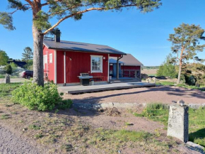 Tiny house with sauna and hot tub close to archipelago in Taivassalo